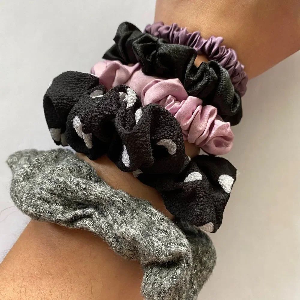 Set of 5 Scrunchies - Black Polka Dot Purple